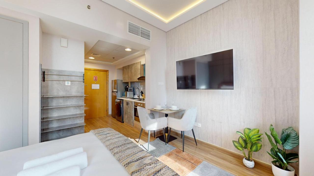 Damac Park - Neat In Business Bay * Dubai
