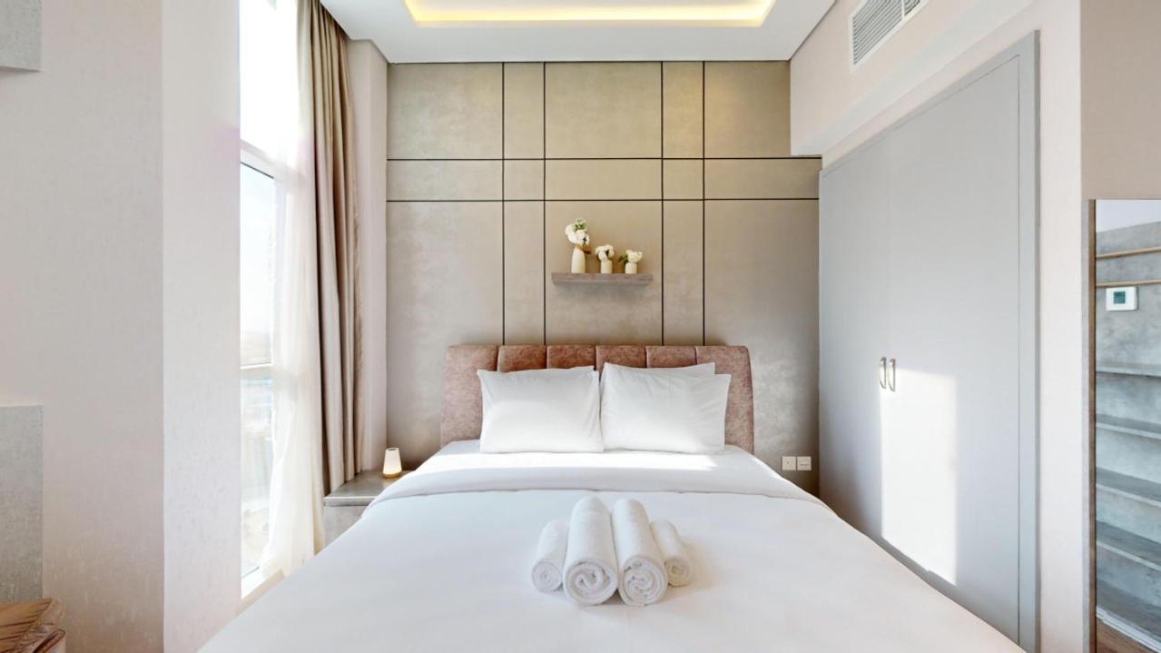 Damac Park - Neat In Business Bay Apartment